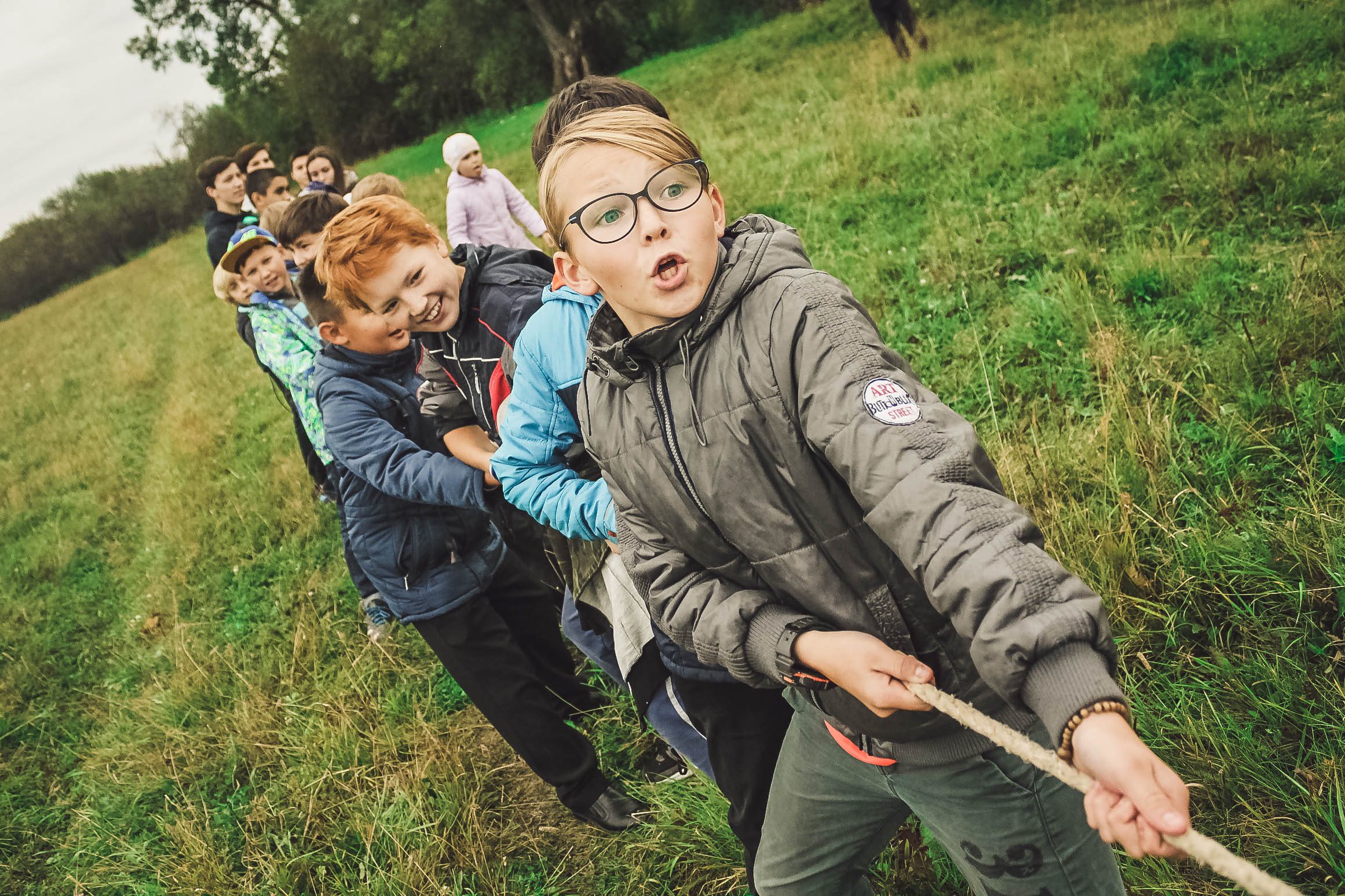 Iron County MI, kids teaming up at summer camp