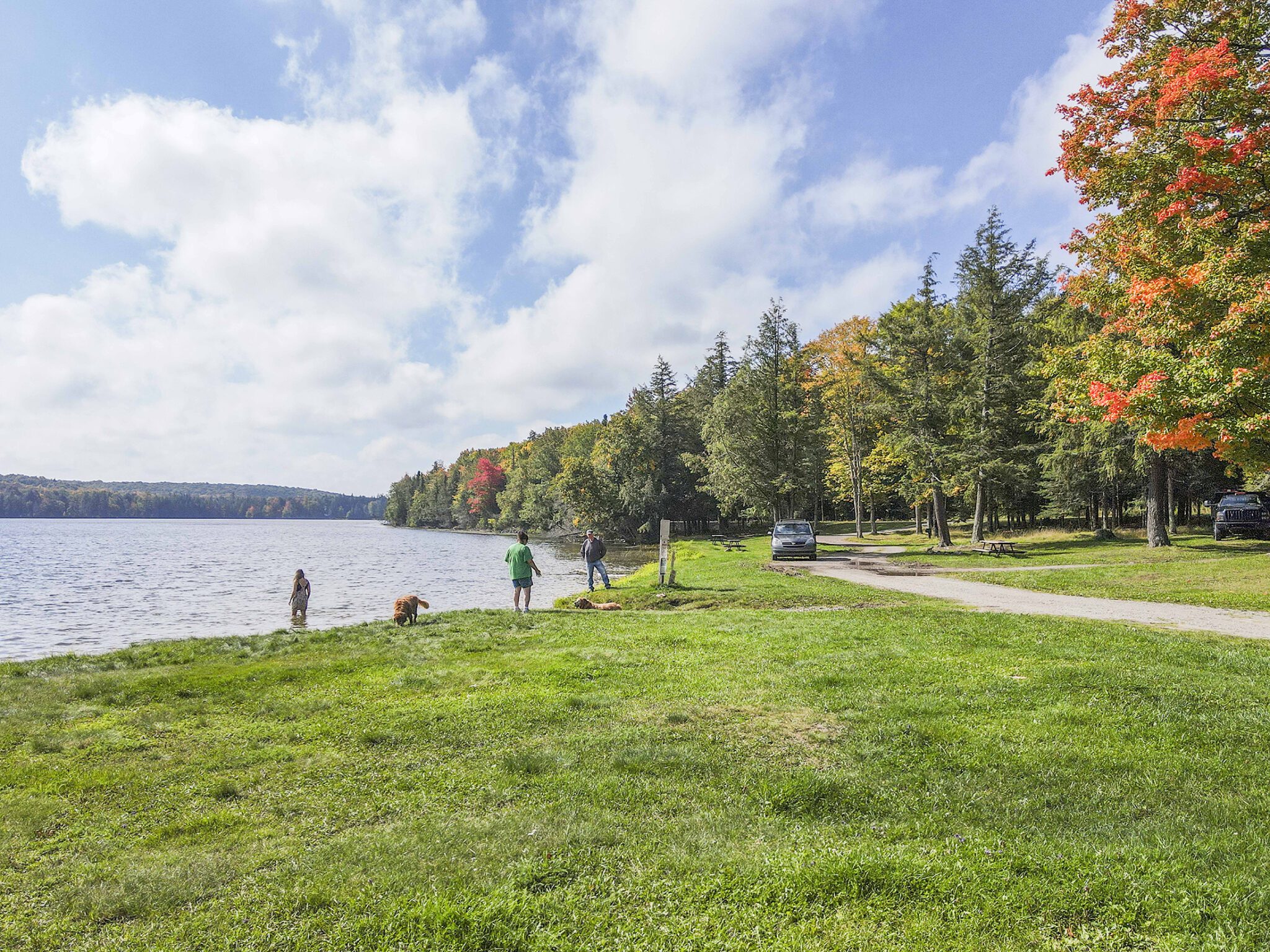 Holmes Lake